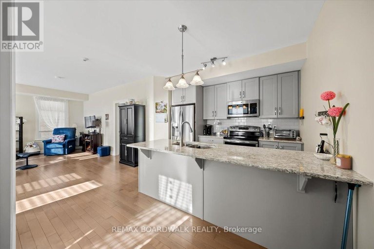 29538012/b102-210-janka-private/emerald-meadowstrailwest/ottawa/ontario/K2V0E6_8