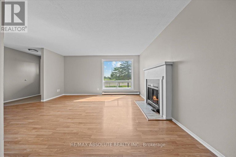 28622450/69a-750-st-andre-drive/hiawatha-parkconvent-glen/ottawa/ontario/K1C4S2_9
