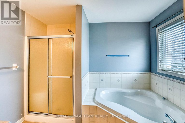 29282825/7-chantilly-gate/stittsville-north/ottawa/ontario/K2S2B2_13