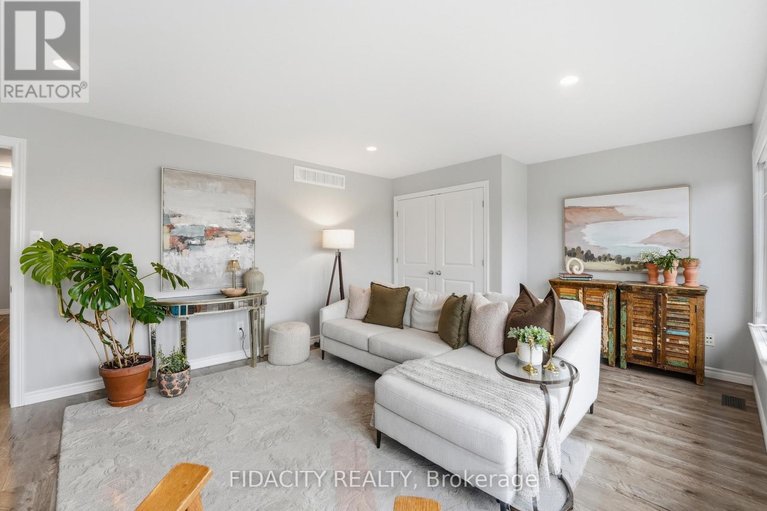 29617148/216-balikun-heights/emerald-meadowstrailwest/ottawa/ontario/K2V0A6_27