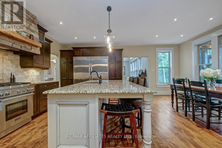 28778055/111-ironstone-court/remainder-of-stittsville-area/ottawa/ontario/K2S0L4_19