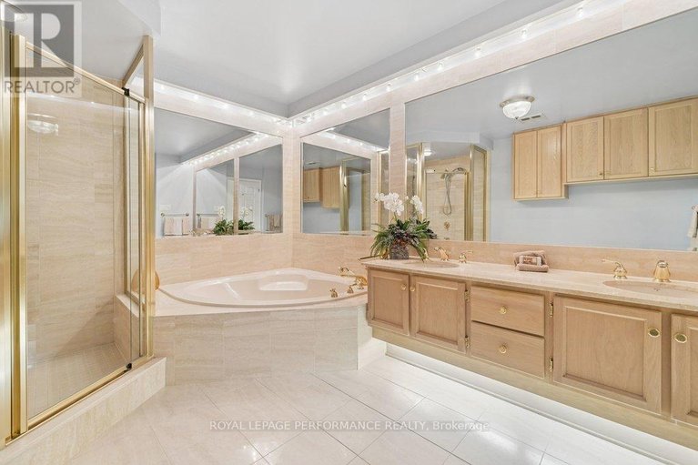 29469327/905-1480-riverside-drive/riverview-park/ottawa/ontario/K1G5H2_21