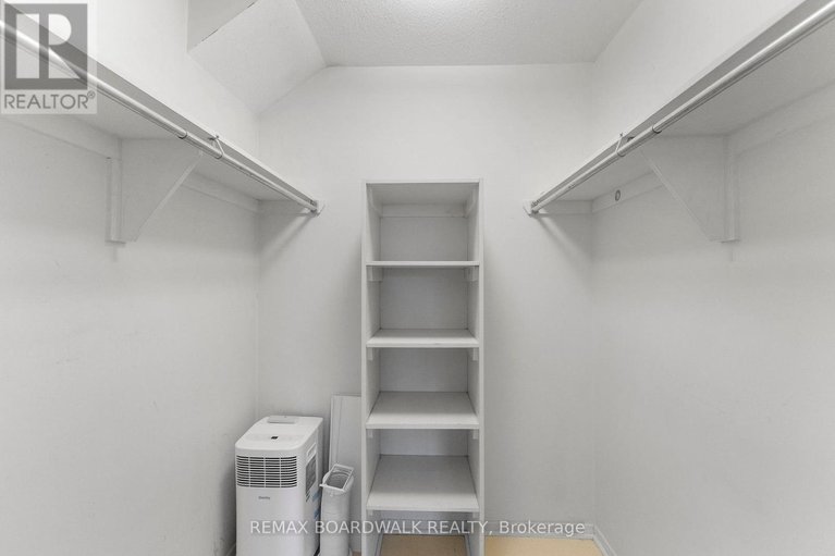 29598621/614-tanguay-court/katimavik/ottawa/ontario/K2L3X3_19