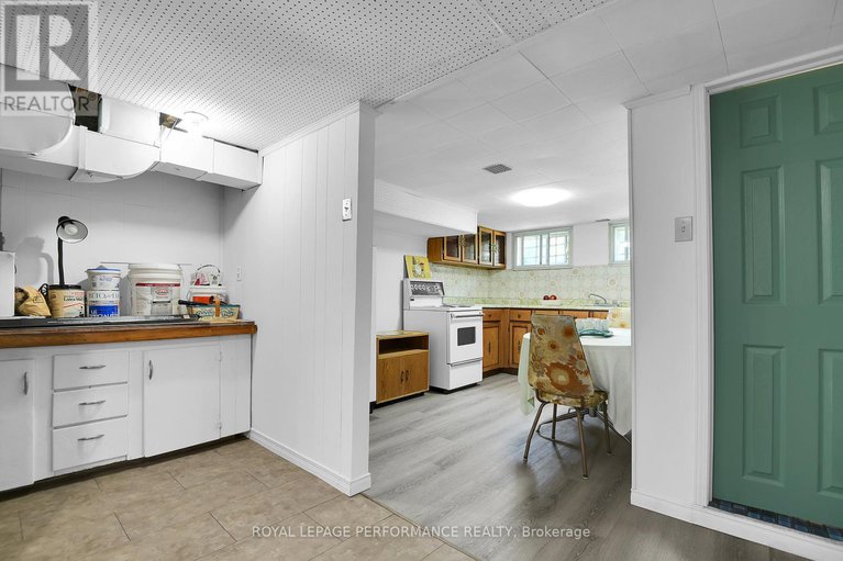 28522253/1379-mayview-avenue/carlington/ottawa/ontario/K1Z8H6_26