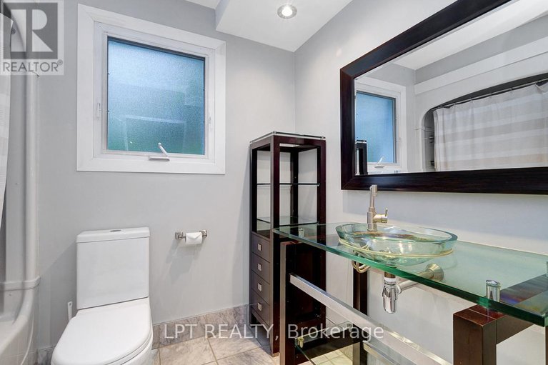 28412774/236-3310-southgate-road/south-keys/ottawa/ontario/K1V8X4_22