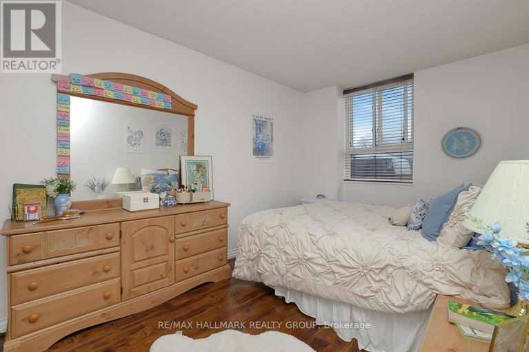 29621079/210-2000-jasmine-crescent/beacon-hill-south/ottawa/ontario/K1J8K4_17