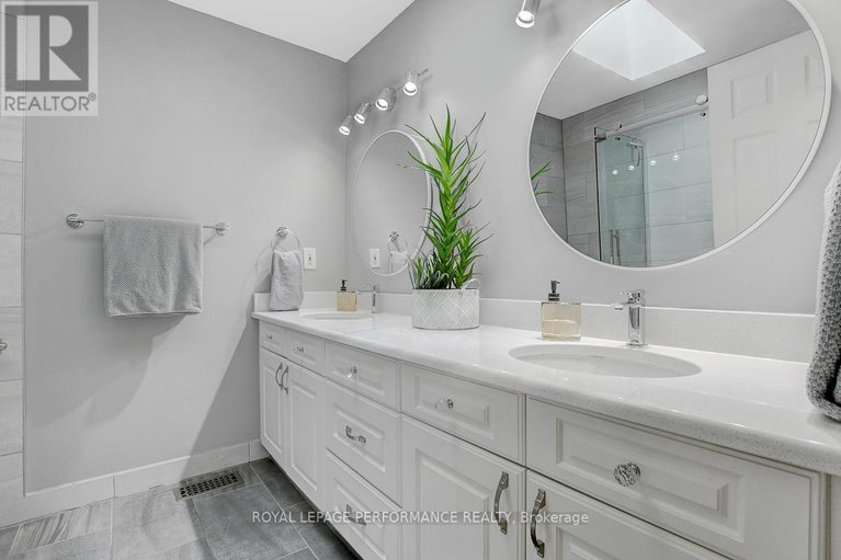 29629376/86-west-presland-road/overbrook/ottawa/ontario/K1K2C3_25