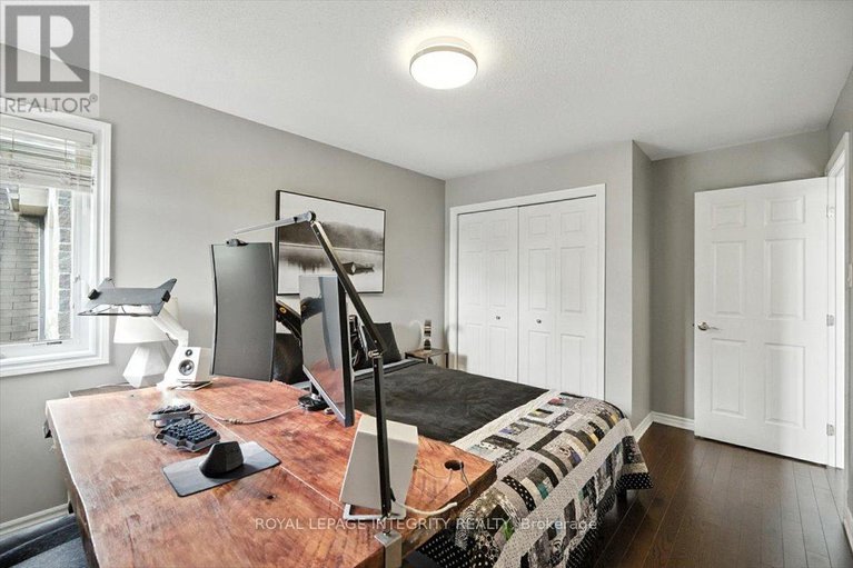 28804578/106-trail-side-circle/springridgeeast-village/ottawa/ontario/K4A5A9_32