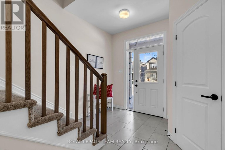 28395434/906-nokomis-place/half-moon-bay/ottawa/ontario/K2J6T2_3
