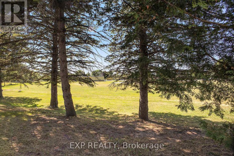 28744467/68-30-baneberry-crescent/glencairnhazeldean/ottawa/ontario/K2L2Y4_18