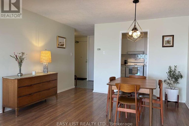 29689051/2005-415-greenview-avenue/britannia/ottawa/ontario/K2B8G5_5