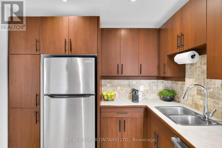 29578389/101-mcclintock-way/katimavik/ottawa/ontario/K2L2A5_13