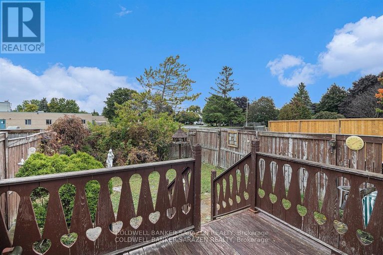 29477070/557-latour-crescent/fallingbrookgardenway-south/ottawa/ontario/K4A1N6_23