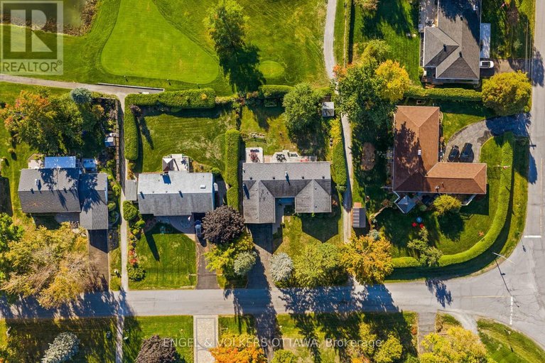 29466155/1304-fairway-drive/manotick-south-to-roger-stevens/ottawa/ontario/K4M1B3_38