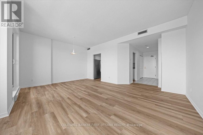 29430525/1403-215-parkdale-avenue/mechanicsville/ottawa/ontario/K1Y4T8_11