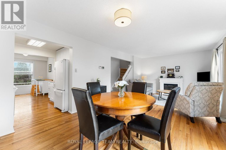 28234836/107-melanie-crescent/glencairnhazeldean/ottawa/ontario/K2L2E4_23