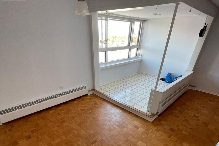 28779261/1102-1356-meadowlands-drive-e/borden-farmstewart-farmcarleton-heightsparkwood-hills/ottawa/ontario/K2E6K6_20