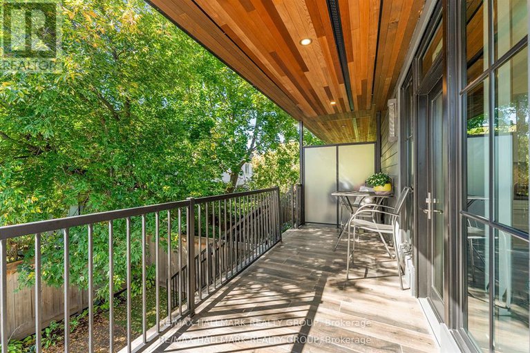 29052704/396-roosevelt-avenue/westboro-west/ottawa/ontario/K2A1Z3_21