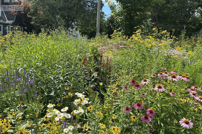 29608870/229-greensway-avenue/kingsview-park/ottawa/ontario/K1L7V3_27