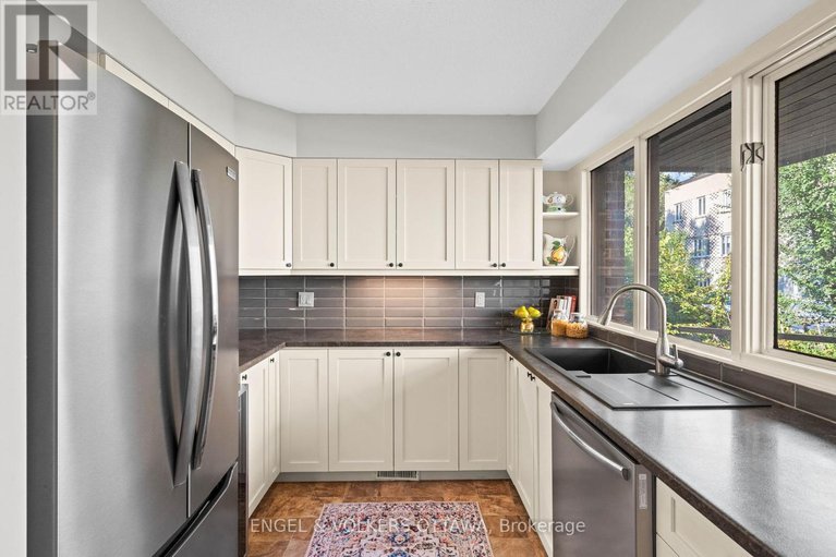 28819601/35-35-belvedere-crescent/lindenlea/ottawa/ontario/K1M0E5_17