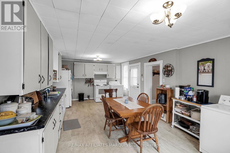 28164009/7-spruce-street/lancaster/south-glengarry/ontario/K0C1N0_10