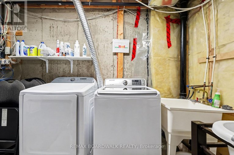 29619269/295-meilleur-private/vanier/ottawa/ontario/K1L0A2_28