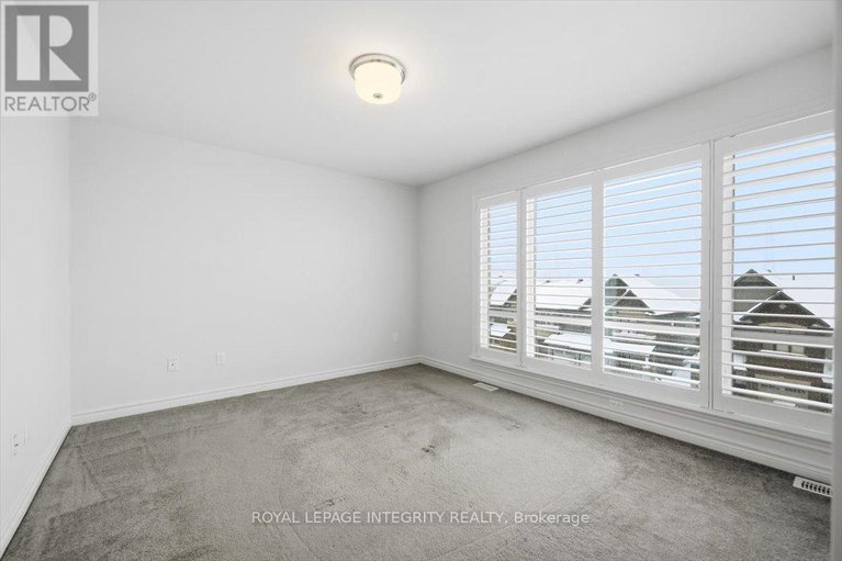29274147/359-axis-way/mer-bleuebradley-estatesanderson-park/ottawa/ontario/K1W0L7_18