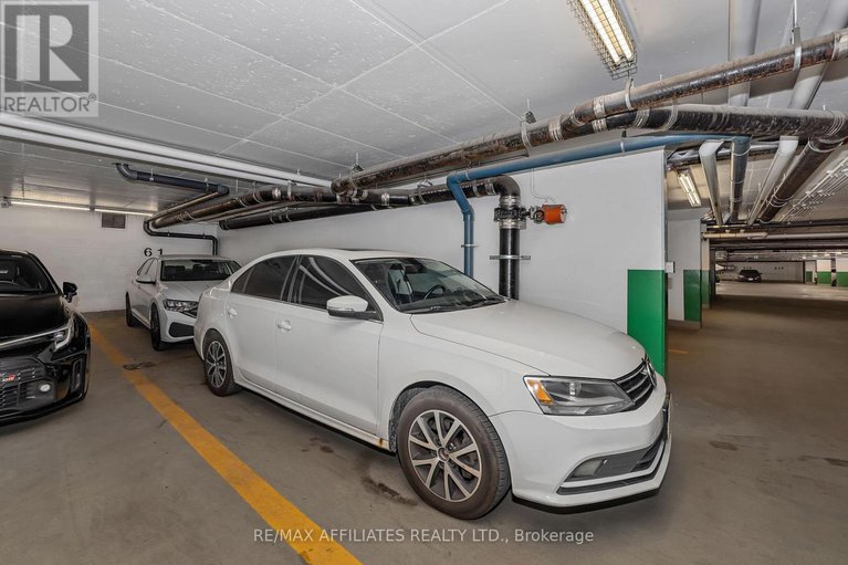 28545690/1807-111-champagne-avenue-s/west-centre-town/ottawa/ontario/K1S5V3_21