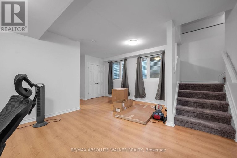 28818494/502-moodie-drive/westcliffe-estates/ottawa/ontario/K2H8A7_33