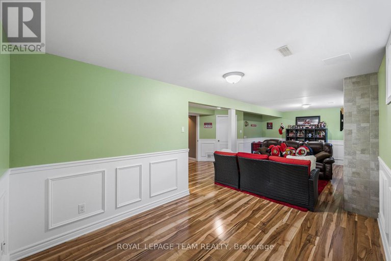 29049402/16-spinney-way/longfields/ottawa/ontario/K2J4Y8_29