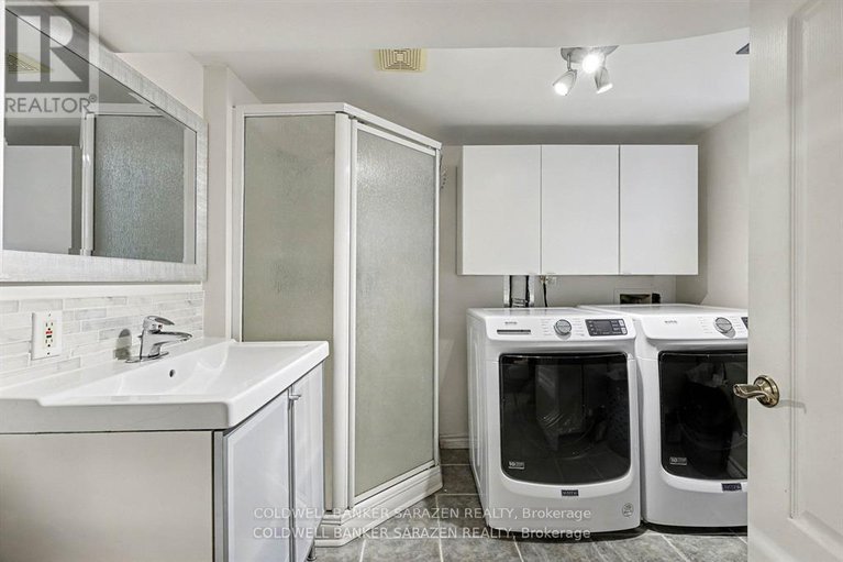 29301935/868-duberry-street/mckellar-heightsglabar-park/ottawa/ontario/K2A3T3_19