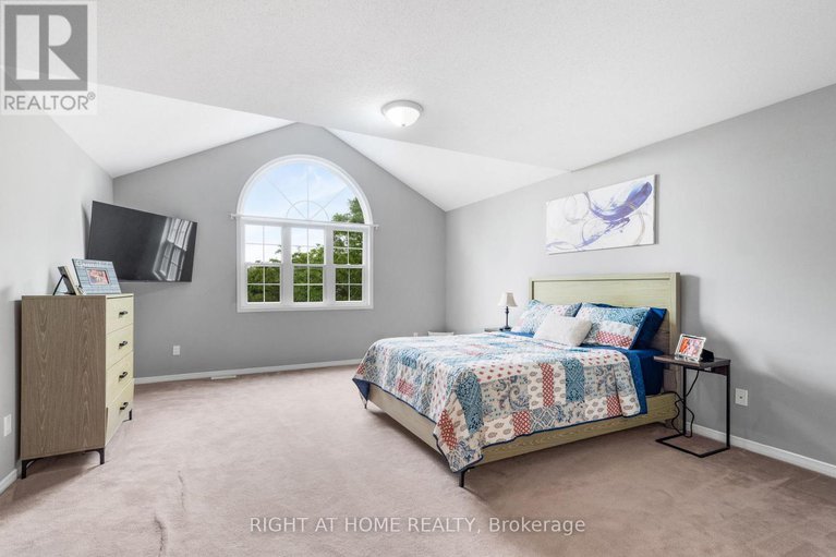 28697984/2383-glandriel-crescent/springridgeeast-village/ottawa/ontario/K4A4T1_24