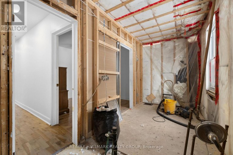 29474236/2601-regional-road-174-road/cumberland-village/ottawa/ontario/K4C1R2_24