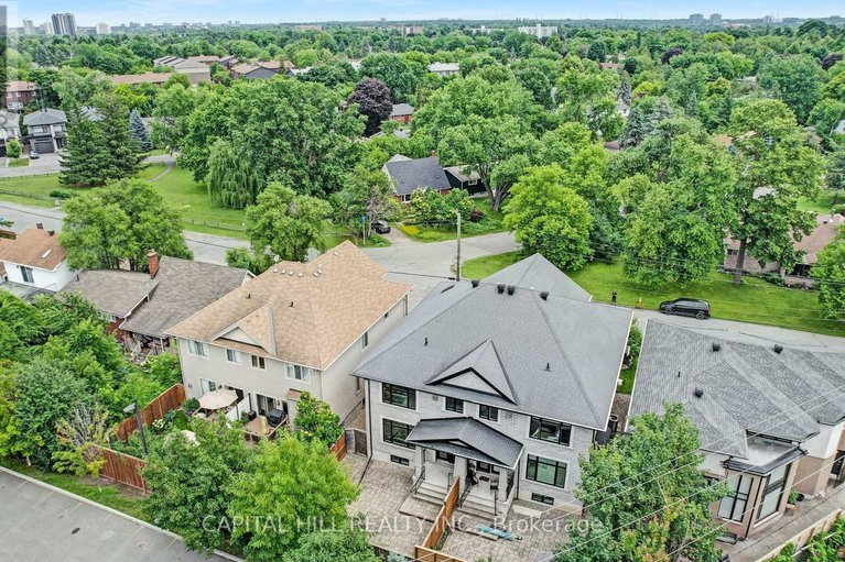 28598588/71-eleanor-drive/city-viewskylinefisher-heightsparkwood-hills/ottawa/ontario/K2E6A1_49