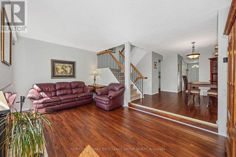 28836988/102f-valley-stream-drive/leslie-park/ottawa/ontario/K2H9E1_8