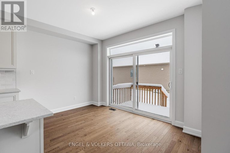 29150331/683-fisher-street/north-grenville-twp-kemptville-south/north-grenville/ontario/K0G1J0_13