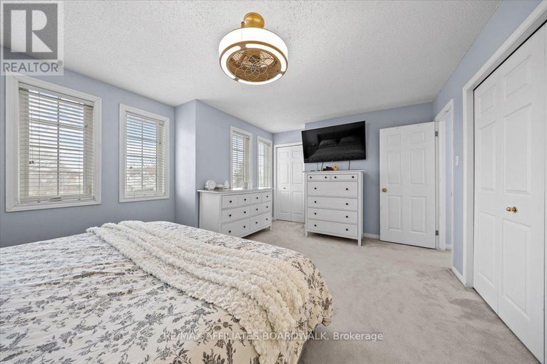 29123798/34-woodgate-way/longfields/ottawa/ontario/K2J4C9_25