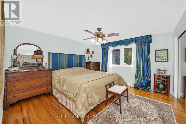 28964085/471-tillbury-avenue/laurentianview/ottawa/ontario/K2A0Y6_14