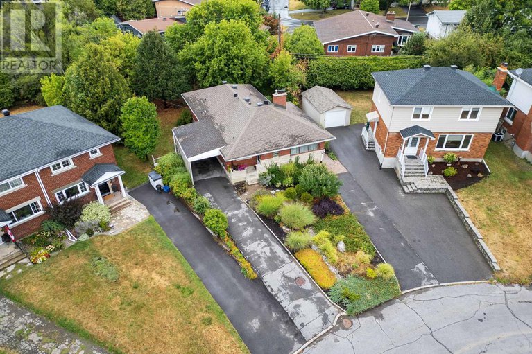 28791936/1215-1217-willowdale-avenue/alta-vista/ottawa/ontario/K1H7S5_40