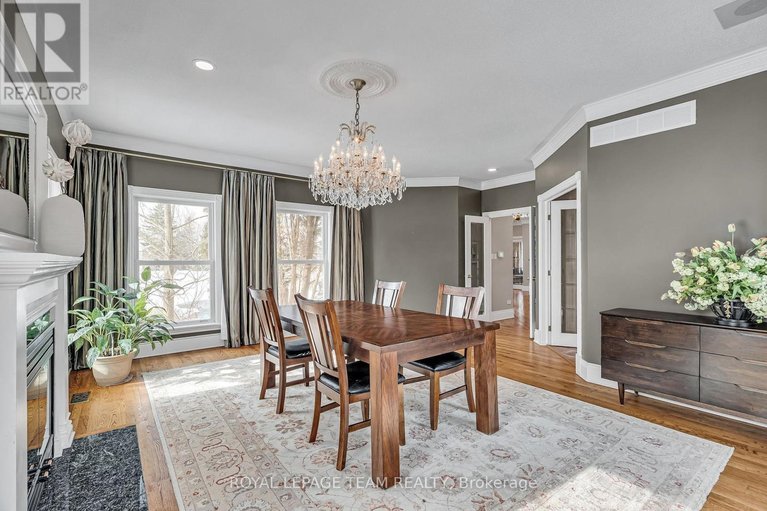 29556061/1345-potter-drive/manotick-village-manotick-estates/ottawa/ontario/K4M1C6_16