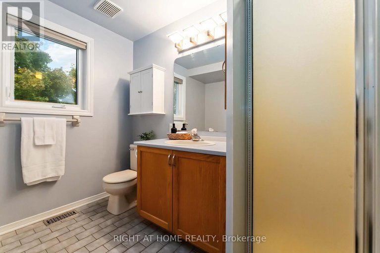 29079290/7-weybridge-drive-s/cedargrovefraserdale/ottawa/ontario/K2J4A1_19