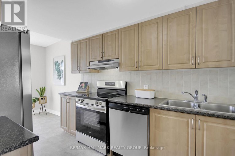 28386719/60-674b-chapman-mills-drive/strandherd/ottawa/ontario/K2J3V2_18