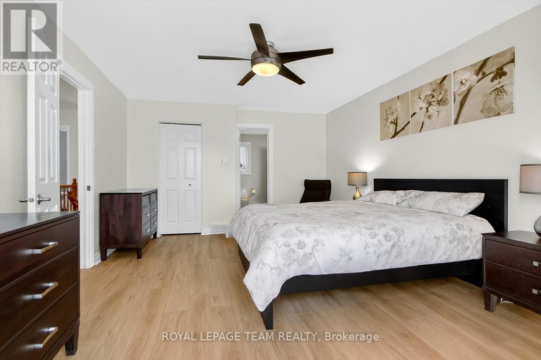 29200322/22-vesta-street/cedargrovefraserdale/ottawa/ontario/K2J3Y9_21