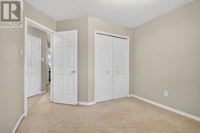 29115159/7-newcastle-avenue/morgans-grantsouth-march/ottawa/ontario/K2K2R2_34