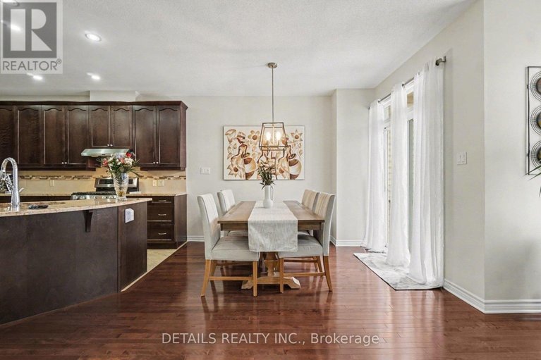 29483719/112-whispering-winds-street/mer-bleuebradley-estatesanderson-park/ottawa/ontario/K1W0B7_7