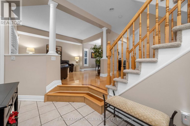 29163669/1662-frenette-street/fallingbrookgardenway-south/ottawa/ontario/K4A4L4_8