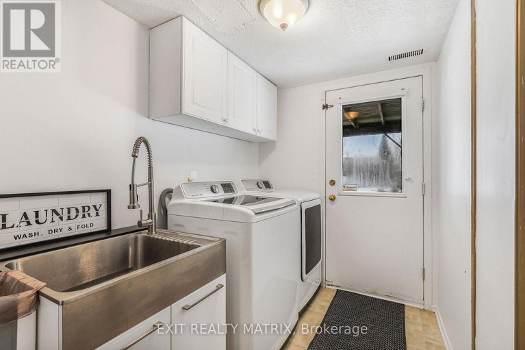 29408860/2721-glen-street/metcalfe/ottawa/ontario/K0A2P0_29