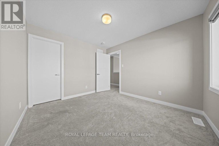 29004179/426-epoch-street/half-moon-bay/ottawa/ontario/K2J6X7_23