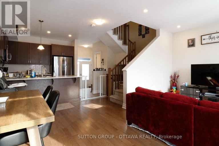 29396023/303-rue-de-l-etang-street/town-of-rockland/clarence-rockland/ontario/K4K0K1_10