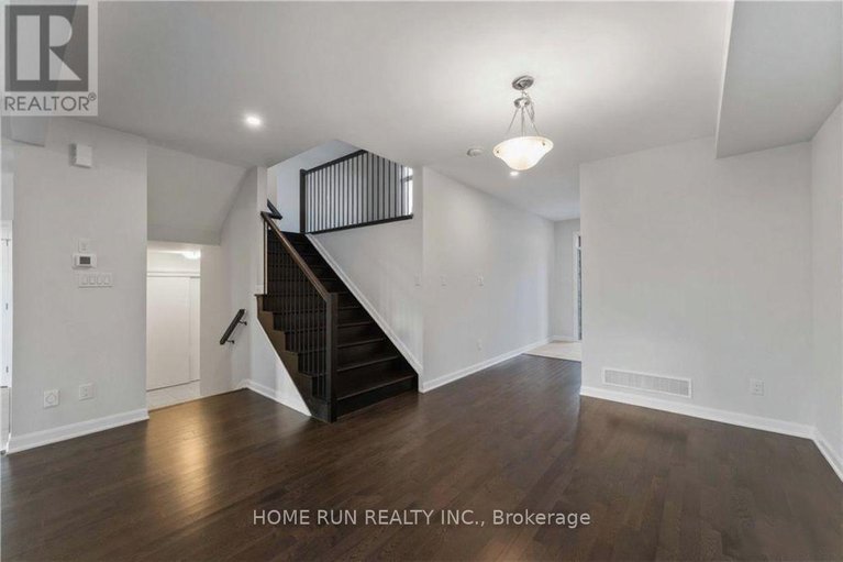 29282326/106-lynn-coulter-street/half-moon-bay/ottawa/ontario/K2J7C5_5